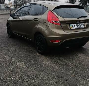 Серый Форд Фиеста, объемом двигателя 1.24 л и пробегом 110 тыс. км за 6300 $, фото 7 на Automoto.ua