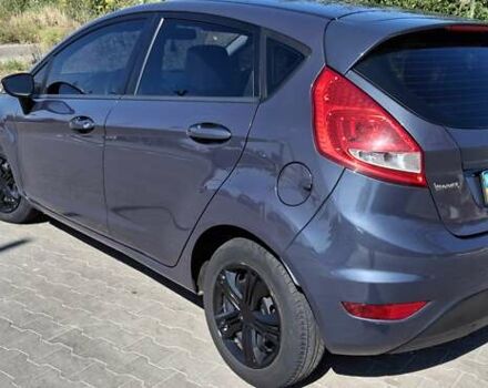 Сірий Форд Фієста, об'ємом двигуна 1.2 л та пробігом 210 тис. км за 5800 $, фото 5 на Automoto.ua