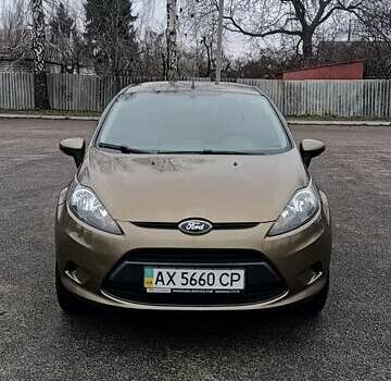 Серый Форд Фиеста, объемом двигателя 1.24 л и пробегом 110 тыс. км за 6300 $, фото 8 на Automoto.ua