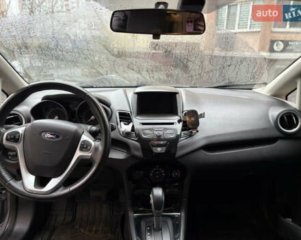 Серый Форд Фиеста, объемом двигателя 1.6 л и пробегом 160 тыс. км за 7100 $, фото 3 на Automoto.ua
