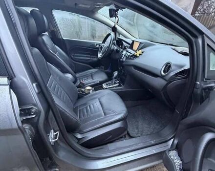 Сірий Форд Фієста, об'ємом двигуна 1.6 л та пробігом 95 тис. км за 8500 $, фото 23 на Automoto.ua