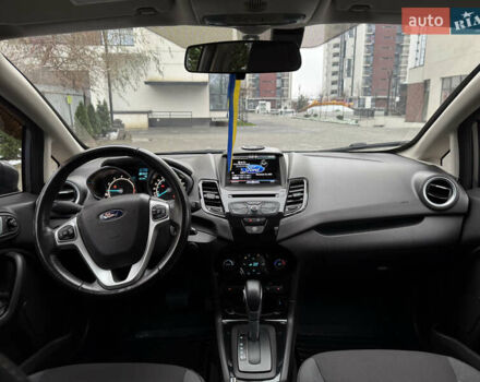 Сірий Форд Фієста, об'ємом двигуна 1.6 л та пробігом 91 тис. км за 8300 $, фото 4 на Automoto.ua