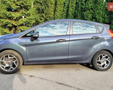 Серый Форд Фиеста, объемом двигателя 1.2 л и пробегом 152 тыс. км за 5299 $, фото 3 на Automoto.ua