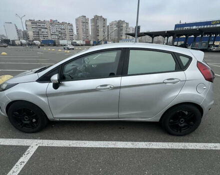 Серый Форд Фиеста, объемом двигателя 1 л и пробегом 228 тыс. км за 6200 $, фото 4 на Automoto.ua