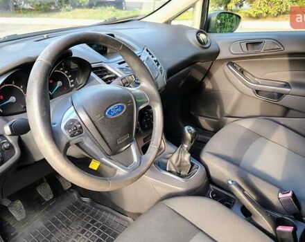 Серый Форд Фиеста, объемом двигателя 1.2 л и пробегом 152 тыс. км за 5299 $, фото 10 на Automoto.ua