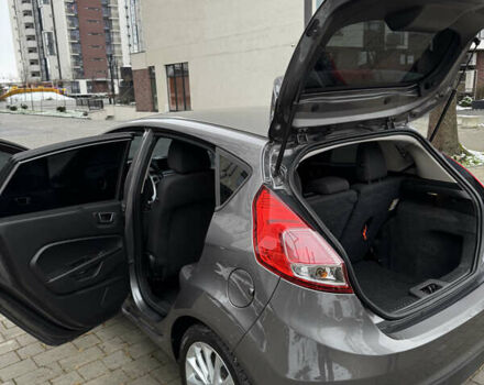 Сірий Форд Фієста, об'ємом двигуна 1.6 л та пробігом 91 тис. км за 8300 $, фото 21 на Automoto.ua