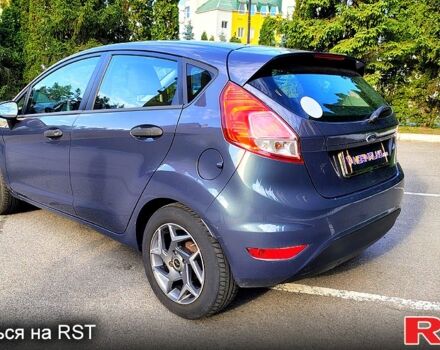 Серый Форд Фиеста, объемом двигателя 1.2 л и пробегом 152 тыс. км за 5000 $, фото 2 на Automoto.ua