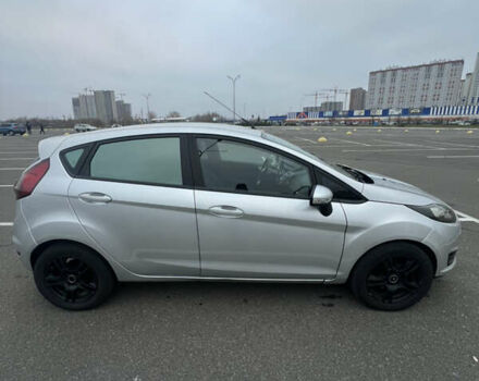 Серый Форд Фиеста, объемом двигателя 1 л и пробегом 228 тыс. км за 6200 $, фото 3 на Automoto.ua