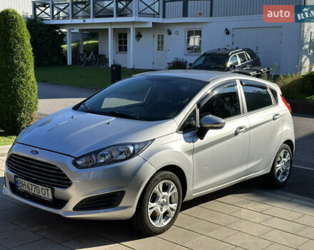 Сірий Форд Фієста, об'ємом двигуна 1.6 л та пробігом 139 тис. км за 7500 $, фото 1 на Automoto.ua