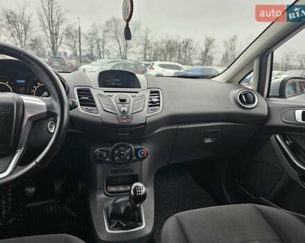 Сірий Форд Фієста, об'ємом двигуна 1.24 л та пробігом 61 тис. км за 7700 $, фото 13 на Automoto.ua