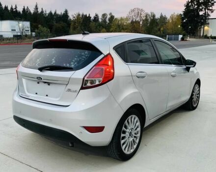 Серый Форд Фиеста, объемом двигателя 1.6 л и пробегом 90 тыс. км за 1700 $, фото 6 на Automoto.ua