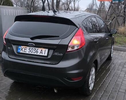 Серый Форд Фиеста, объемом двигателя 1.6 л и пробегом 162 тыс. км за 7200 $, фото 1 на Automoto.ua