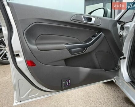 Серый Форд Фиеста, объемом двигателя 1 л и пробегом 166 тыс. км за 5990 $, фото 9 на Automoto.ua