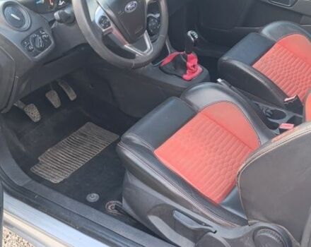 Серый Форд Фиеста, объемом двигателя 1.5 л и пробегом 100 тыс. км за 3000 $, фото 5 на Automoto.ua