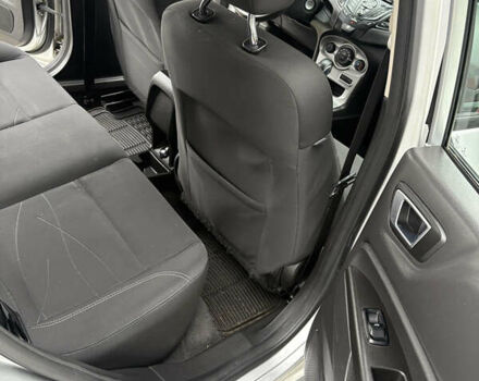 Сірий Форд Фієста, об'ємом двигуна 1.6 л та пробігом 171 тис. км за 7700 $, фото 28 на Automoto.ua