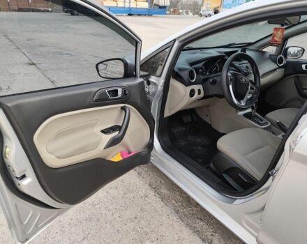 Сірий Форд Фієста, об'ємом двигуна 1.6 л та пробігом 139 тис. км за 8500 $, фото 11 на Automoto.ua