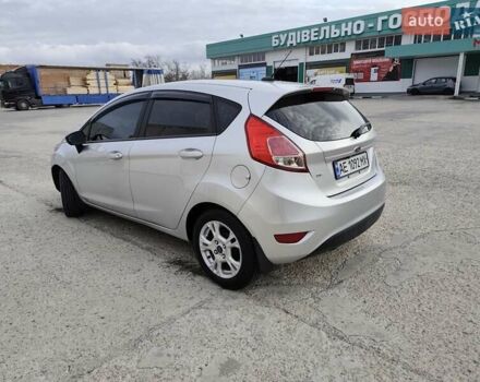 Серый Форд Фиеста, объемом двигателя 1.6 л и пробегом 139 тыс. км за 8500 $, фото 2 на Automoto.ua