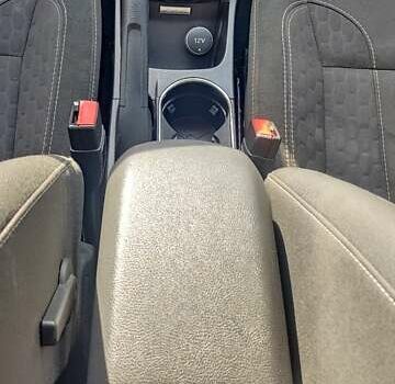 Сірий Форд Фієста, об'ємом двигуна 1.6 л та пробігом 135 тис. км за 8500 $, фото 22 на Automoto.ua