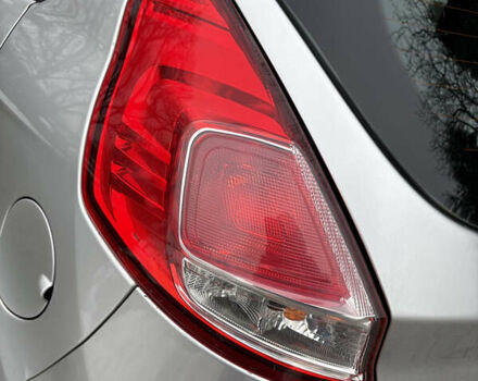 Сірий Форд Фієста, об'ємом двигуна 1.6 л та пробігом 171 тис. км за 7700 $, фото 51 на Automoto.ua