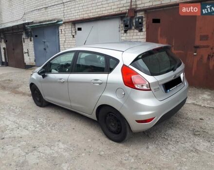 Серый Форд Фиеста, объемом двигателя 1 л и пробегом 75 тыс. км за 6500 $, фото 3 на Automoto.ua