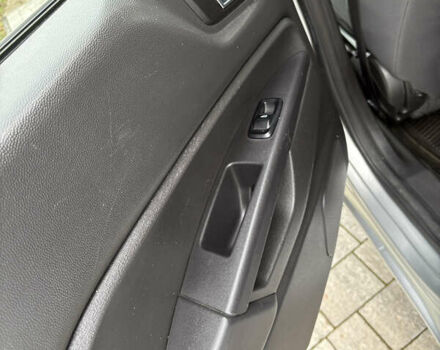 Сірий Форд Фієста, об'ємом двигуна 1.6 л та пробігом 171 тис. км за 7700 $, фото 50 на Automoto.ua