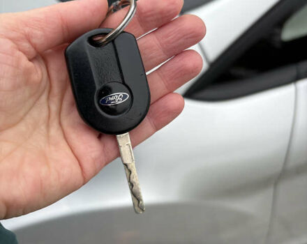 Сірий Форд Фієста, об'ємом двигуна 1.6 л та пробігом 171 тис. км за 7700 $, фото 54 на Automoto.ua