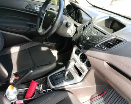 Сірий Форд Фієста, об'ємом двигуна 1.6 л та пробігом 130 тис. км за 7500 $, фото 7 на Automoto.ua