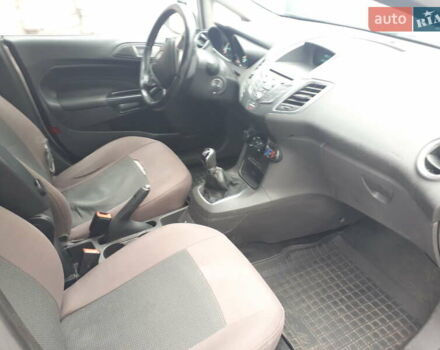 Серый Форд Фиеста, объемом двигателя 1 л и пробегом 75 тыс. км за 6500 $, фото 8 на Automoto.ua