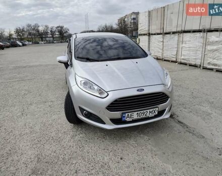 Серый Форд Фиеста, объемом двигателя 1.6 л и пробегом 139 тыс. км за 8500 $, фото 7 на Automoto.ua