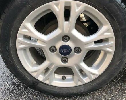 Сірий Форд Фієста, об'ємом двигуна 1.6 л та пробігом 170 тис. км за 7700 $, фото 10 на Automoto.ua