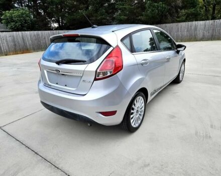 Сірий Форд Фієста, об'ємом двигуна 1.6 л та пробігом 77 тис. км за 1900 $, фото 6 на Automoto.ua