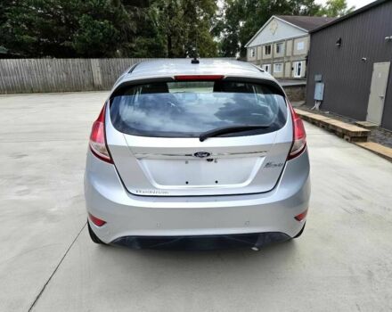 Сірий Форд Фієста, об'ємом двигуна 1.6 л та пробігом 77 тис. км за 1900 $, фото 5 на Automoto.ua