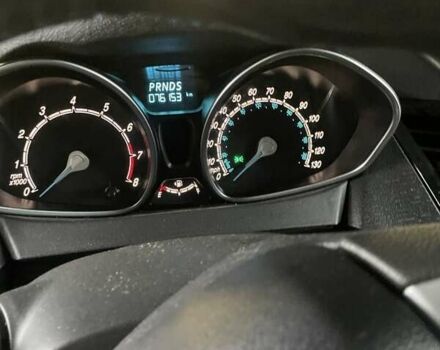 Серый Форд Фиеста, объемом двигателя 1.6 л и пробегом 76 тыс. км за 8300 $, фото 2 на Automoto.ua