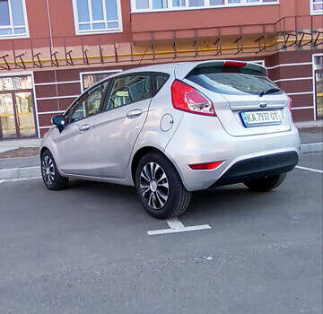 Серый Форд Фиеста, объемом двигателя 1.5 л и пробегом 247 тыс. км за 7500 $, фото 4 на Automoto.ua