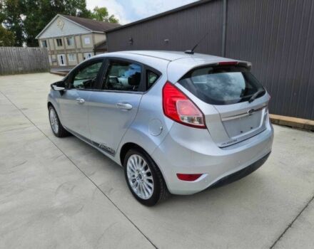 Серый Форд Фиеста, объемом двигателя 1.6 л и пробегом 71 тыс. км за 8100 $, фото 5 на Automoto.ua