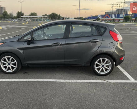 Сірий Форд Фієста, об'ємом двигуна 1.6 л та пробігом 175 тис. км за 7700 $, фото 5 на Automoto.ua