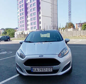 Серый Форд Фиеста, объемом двигателя 1.5 л и пробегом 247 тыс. км за 7500 $, фото 1 на Automoto.ua
