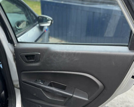 Сірий Форд Фієста, об'ємом двигуна 1.6 л та пробігом 80 тис. км за 8399 $, фото 16 на Automoto.ua