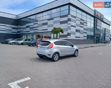 Серый Форд Фиеста, объемом двигателя 1.6 л и пробегом 132 тыс. км за 7300 $, фото 11 на Automoto.ua