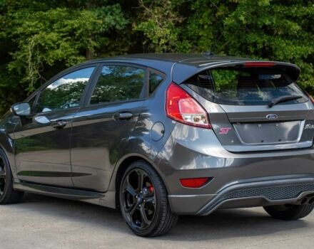 Форд Фиеста 2017 в Днепре (Днепропетровске) на Automoto.ua Серый Форд Фиеста, объемом двигателя 1.6 л и пробегом 62 тыс. км за 9000 $, фото 2 на Automoto.ua
