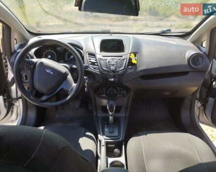 Форд Фиеста 2017 в Кривом Роге на Automoto.ua Серый Форд Фиеста, объемом двигателя 1.6 л и пробегом 190 тыс. км за 7500 $, фото 2 на Automoto.ua