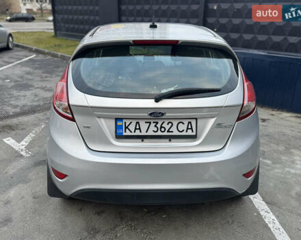 Сірий Форд Фієста, об'ємом двигуна 1.6 л та пробігом 80 тис. км за 8399 $, фото 6 на Automoto.ua