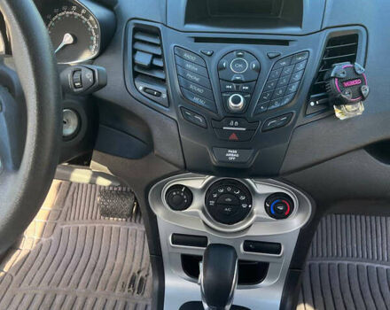 Форд Фиеста 2017 в Коломые на Automoto.ua Серый Форд Фиеста, объемом двигателя 1.6 л и пробегом 146 тыс. км за 8200 $, фото 3 на Automoto.ua