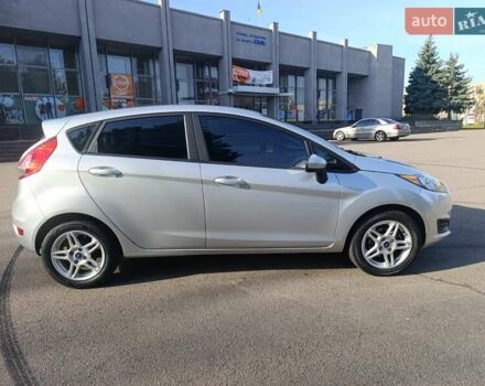 Серый Форд Фиеста, объемом двигателя 1.6 л и пробегом 141 тыс. км за 8400 $, фото 32 на Automoto.ua