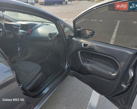 Серый Форд Фиеста, объемом двигателя 1.6 л и пробегом 157 тыс. км за 8500 $, фото 10 на Automoto.ua