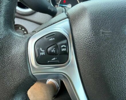 Серый Форд Фиеста, объемом двигателя 1.6 л и пробегом 30 тыс. км за 6500 $, фото 7 на Automoto.ua