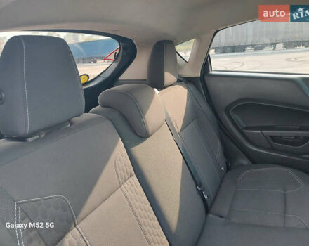 Серый Форд Фиеста, объемом двигателя 1.6 л и пробегом 157 тыс. км за 8500 $, фото 15 на Automoto.ua