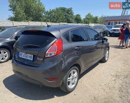Серый Форд Фиеста, объемом двигателя 1.6 л и пробегом 206 тыс. км за 8200 $, фото 4 на Automoto.ua