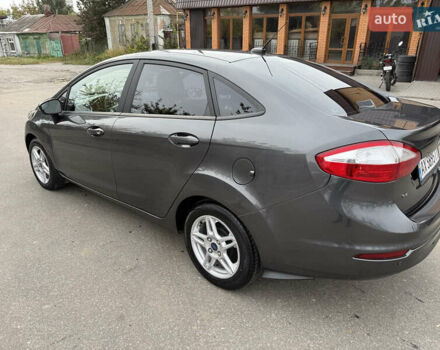 Серый Форд Фиеста, объемом двигателя 1.6 л и пробегом 57 тыс. км за 10800 $, фото 4 на Automoto.ua