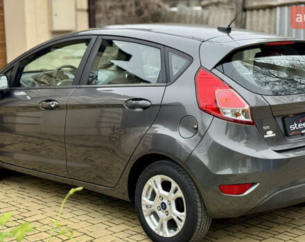 Сірий Форд Фієста, об'ємом двигуна 1.6 л та пробігом 158 тис. км за 8999 $, фото 4 на Automoto.ua